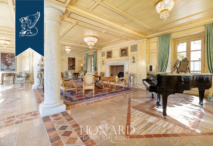 Image No.23-8 Bed Villa for sale