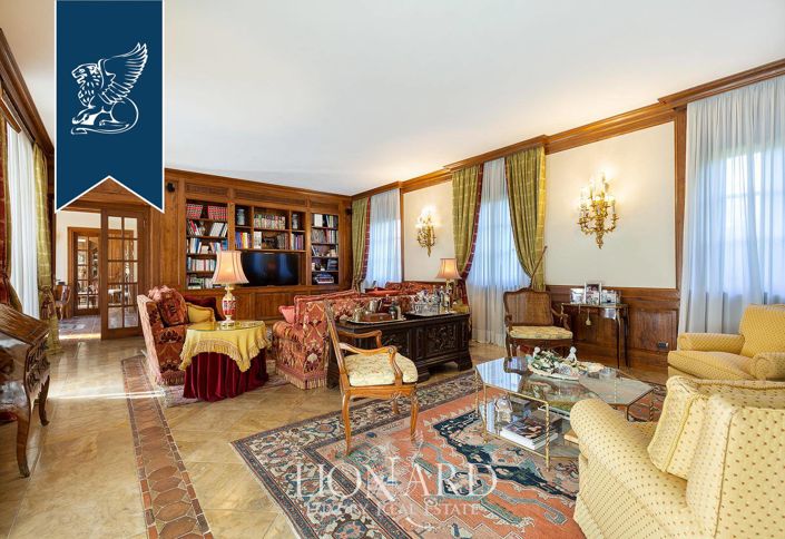 Image No.31-8 Bed Villa for sale