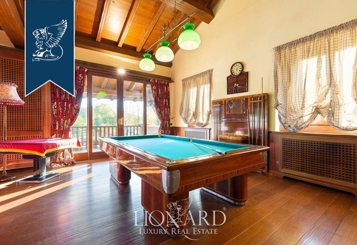 Image No.55-8 Bed Villa for sale