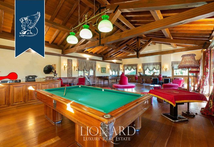 Image No.56-8 Bed Villa for sale