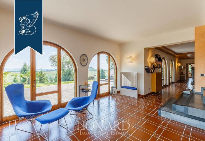 Image No.12-4 Bed Villa for sale