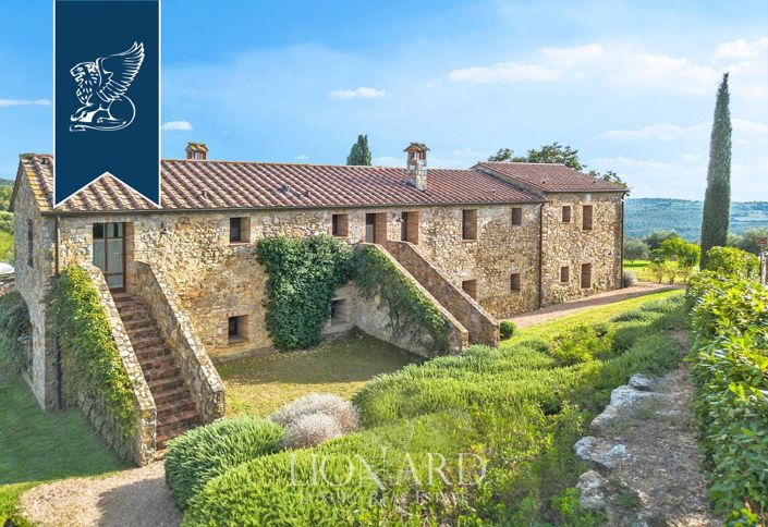 Image No.15-Ferme de 13 chambres à vendre à Cinigiano