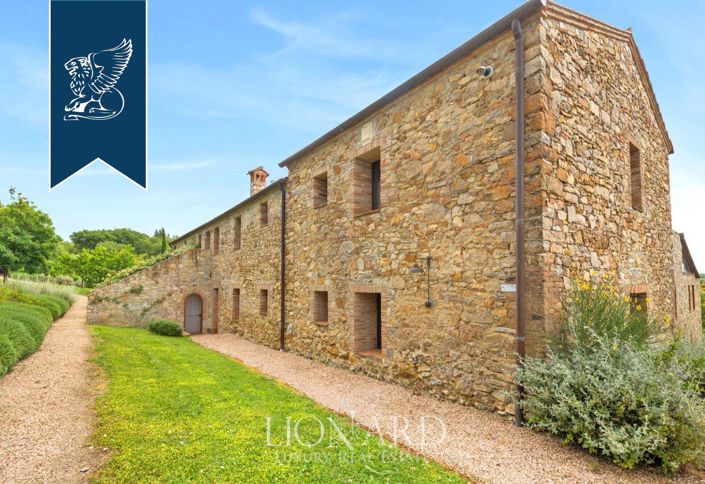 Image No.16-Ferme de 13 chambres à vendre à Cinigiano