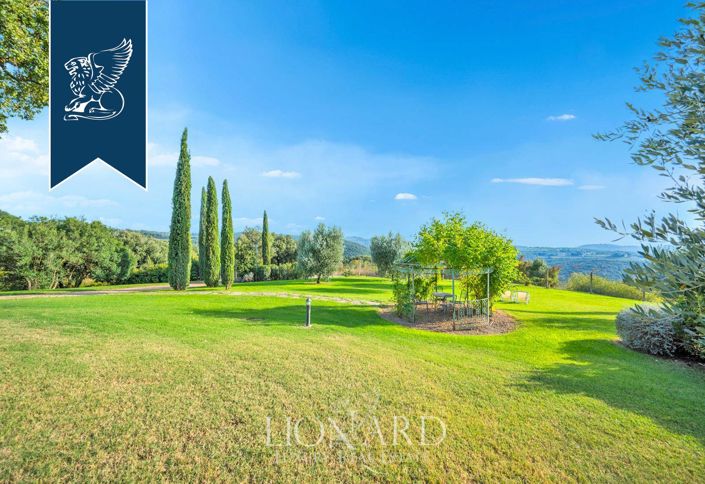 Image No.19-Ferme de 13 chambres à vendre à Cinigiano