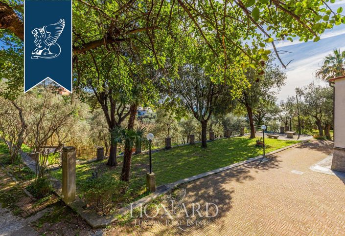 Image No.21-7 Bed Villa for sale