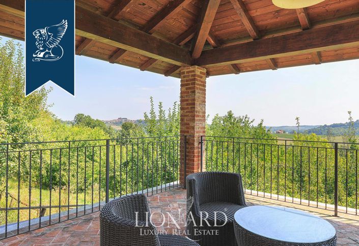 Image No.19-24 Bed Hotel for sale