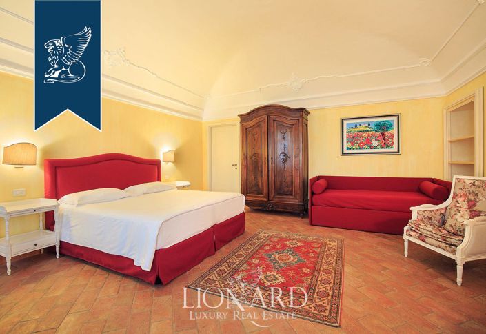 Image No.33-24 Bed Hotel for sale