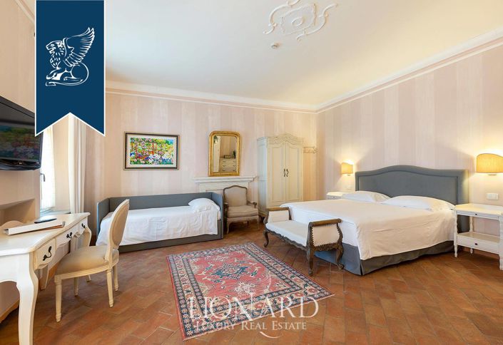 Image No.38-24 Bed Hotel for sale