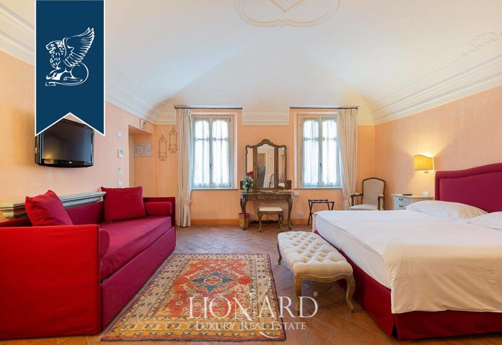 Image No.40-24 Bed Hotel for sale