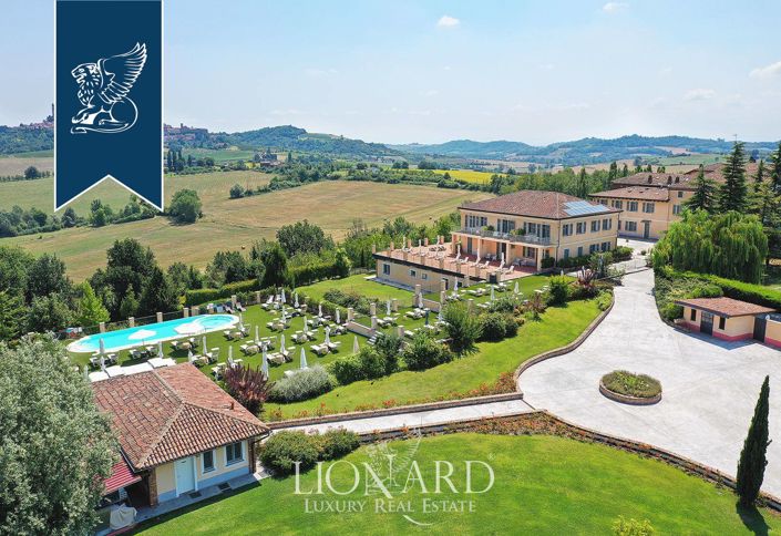 Image No.5-24 Bed Hotel for sale