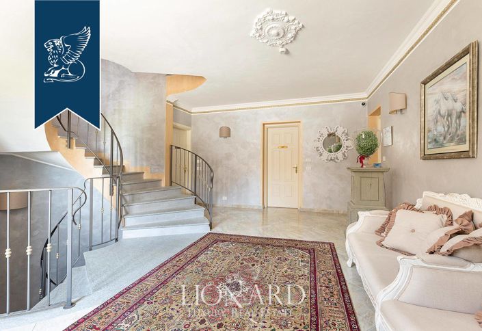 Image No.50-24 Bed Hotel for sale