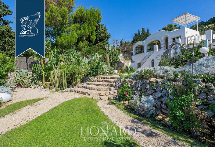 Image No.13-6 Bed Villa for sale