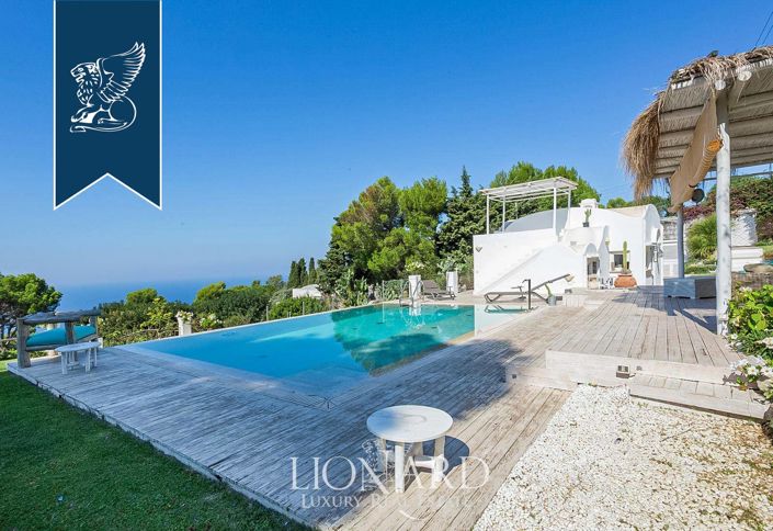 Image No.19-6 Bed Villa for sale