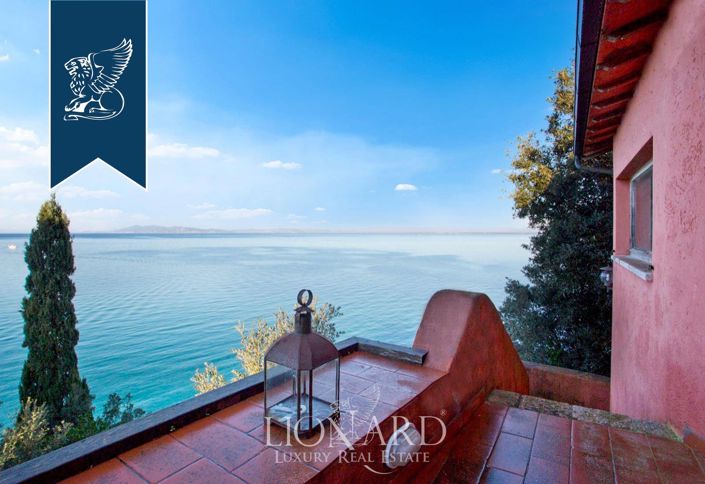 Image No.2-10 Bed Villa for sale