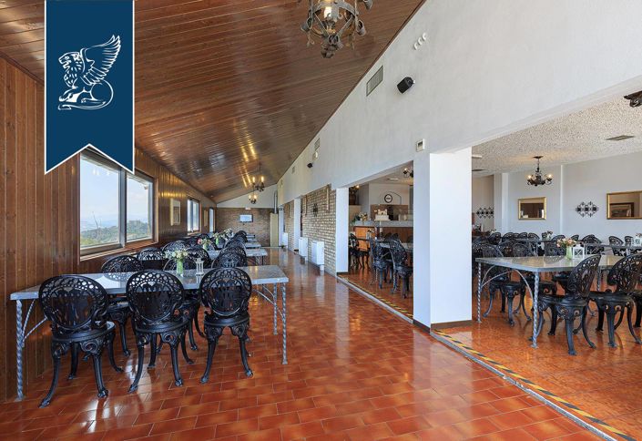 Image No.19-20 Bed Property for sale