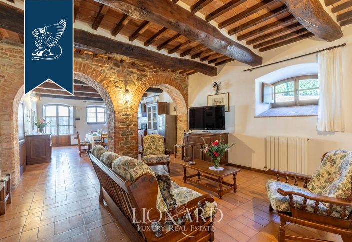 Image No.16-20 Bed Hotel for sale