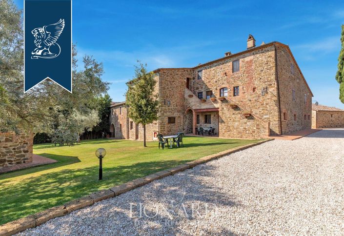 Image No.7-20 Bed Hotel for sale