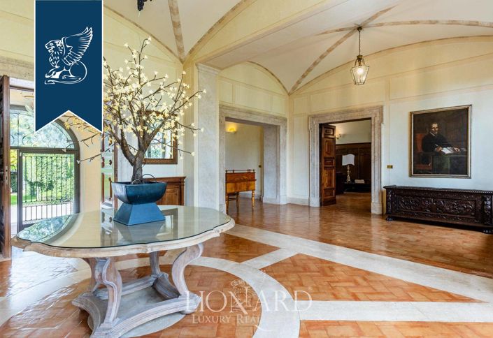 Image No.11-Villa de 21 chambres à vendre à Guidonia-Montecelio