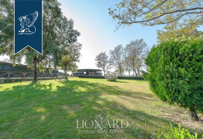 Image No.22-Ferme de 8 chambres à vendre à Rome