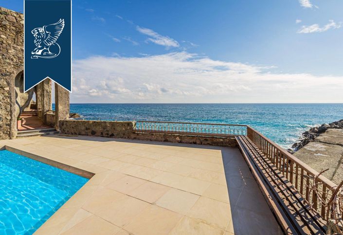 Image No.4-Villa de 8 chambres à vendre à Albisola Superiore