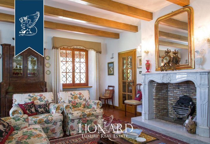 Image No.25-4 Bed Villa for sale