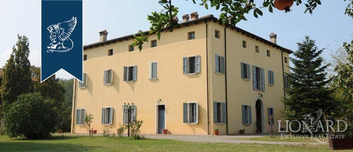 Image No.4-10 Bed Villa for sale