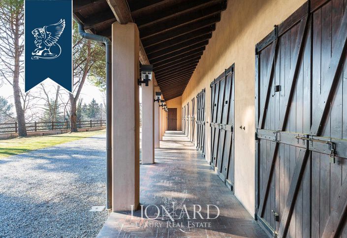 Image No.33-5 Bed Villa for sale