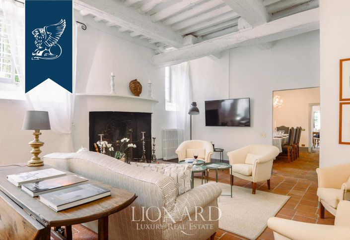 Image No.11-15 Bed Villa for sale