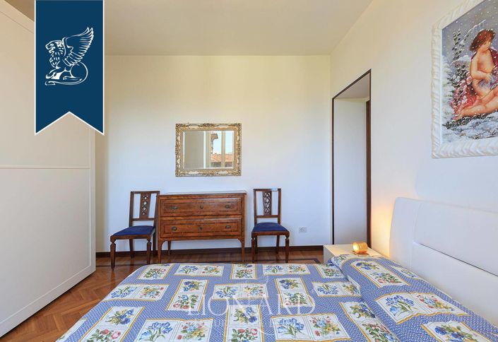 Image No.34-8 Bed Villa for sale