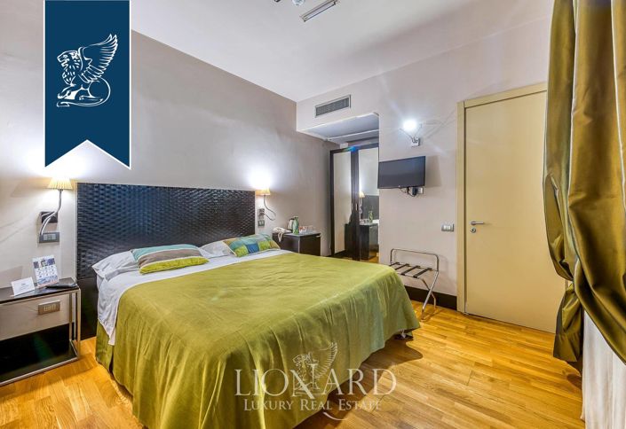 Image No.12-Un hôtel de 12 chambres à vendre à Naples