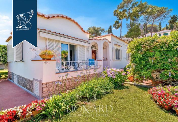 Image No.3-4 Bed Villa for sale