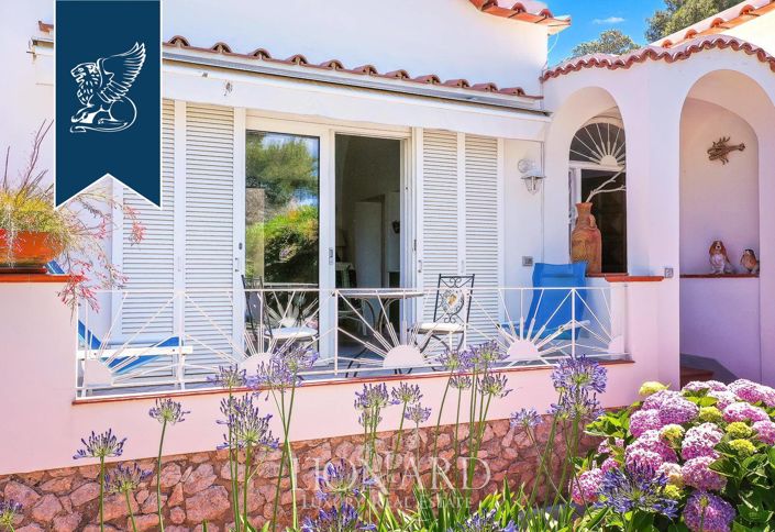 Image No.9-4 Bed Villa for sale