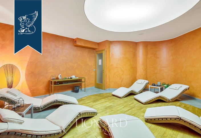 Image No.18-26 Bed Hotel for sale