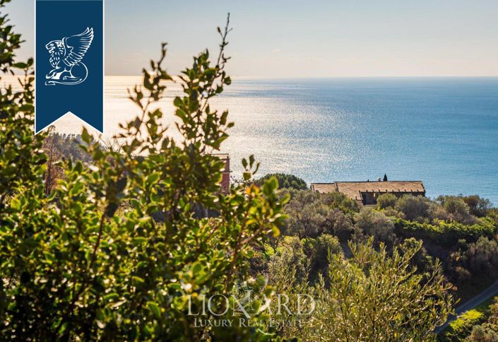 Image No.35-4 Bed Villa for sale