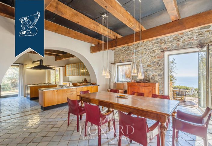 Image No.42-4 Bed Villa for sale