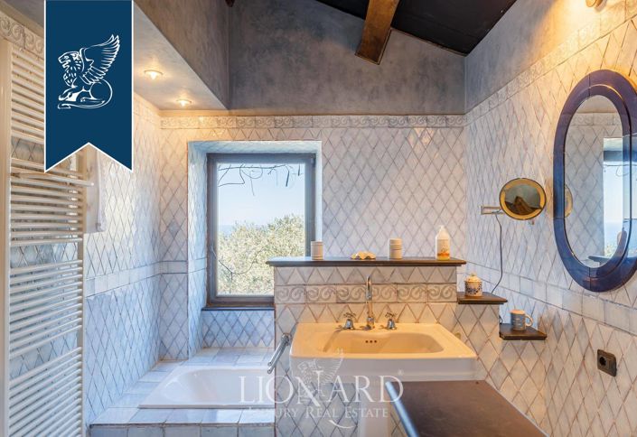 Image No.55-4 Bed Villa for sale