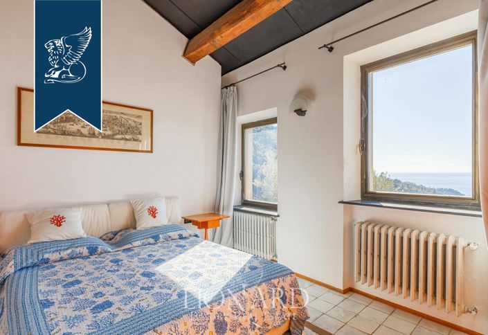 Image No.58-4 Bed Villa for sale