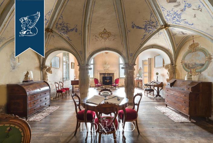 Image No.34-8 Bed Villa for sale