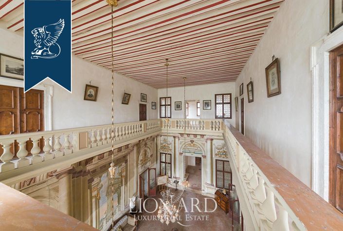 Image No.47-8 Bed Villa for sale