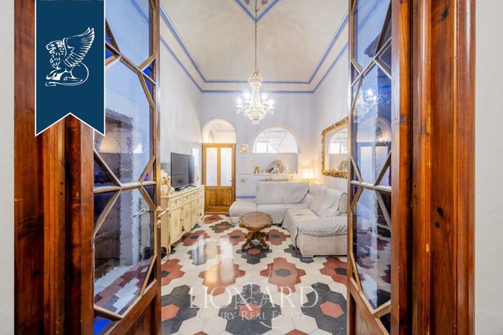 Image No.3-6 Bed Villa for sale