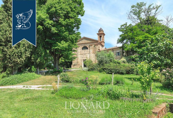 Image No.6-10 Bed Property for sale