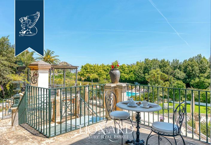 Image No.18-16 Bed Villa for sale