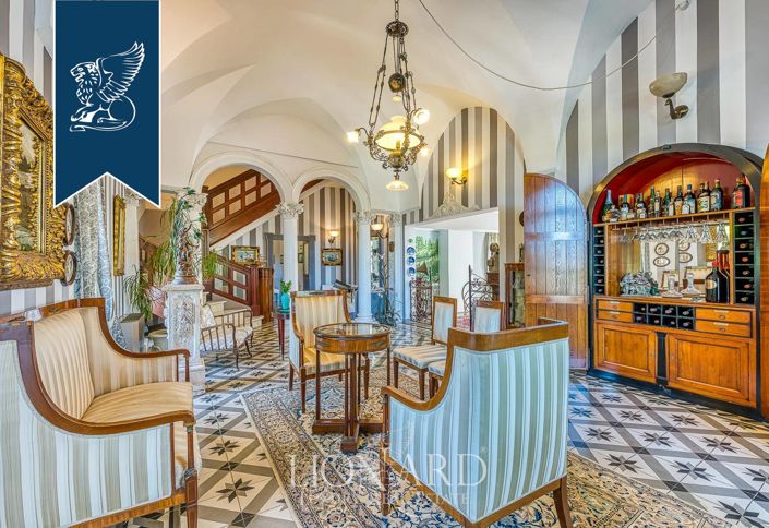 Image No.22-16 Bed Villa for sale