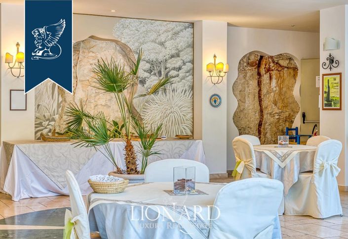 Image No.31-16 Bed Villa for sale