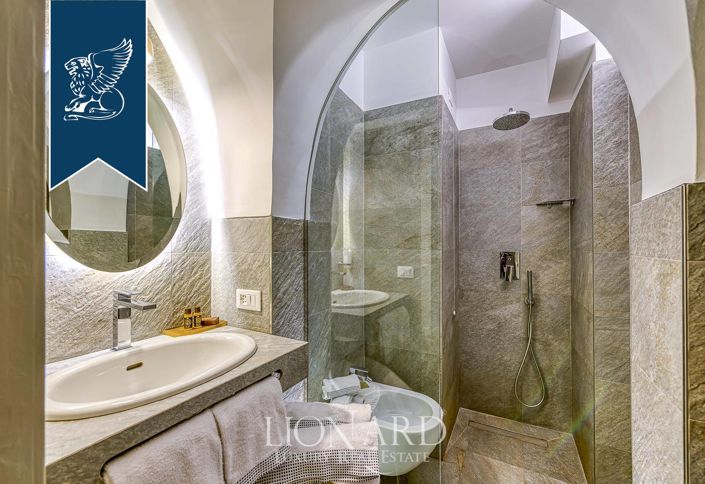 Image No.45-16 Bed Villa for sale