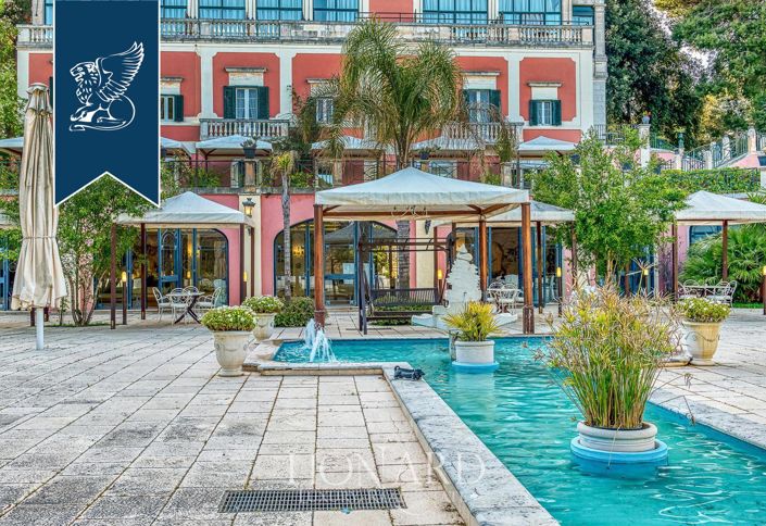 Image No.9-16 Bed Villa for sale