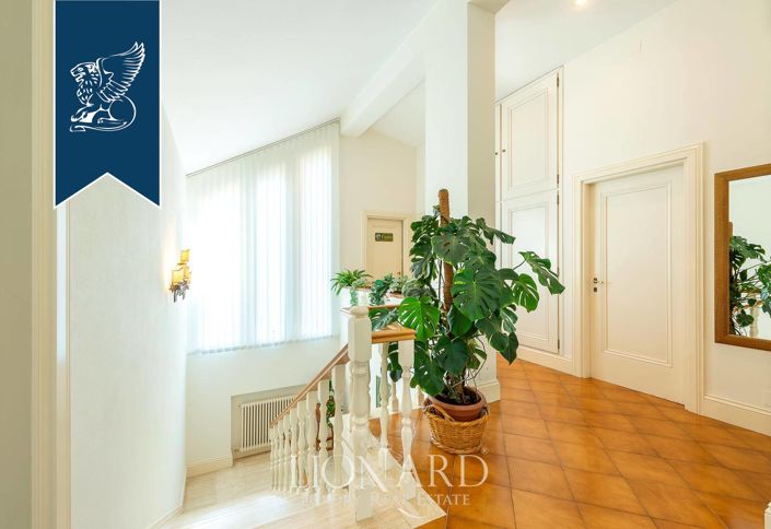 Image No.35-7 Bed Villa for sale