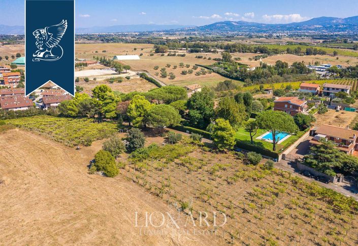 Image No.48-7 Bed Villa for sale