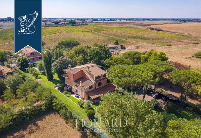 Image No.49-7 Bed Villa for sale