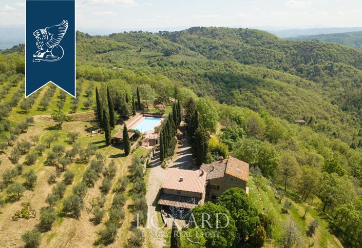 Image No.2-4 Bed Farmhouse for sale